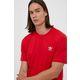 Bombažna kratka majica adidas Originals rdeča barva - rdeča. Kratka majica iz kolekcije adidas Originals, izdelana iz tanke, elastične pletenine. Model iz zračne bombažne tkanine.