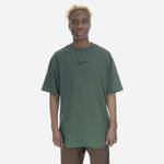 Bombažna kratka majica Karl Kani zelena barva - zelena. Ohlapna kratka majica iz kolekcije Karl Kani. Model izdelan iz tanke, elastične pletenine. Zračen, tanek material.