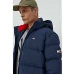 Puhovka Tommy Jeans moška, mornarsko modra barva, - mornarsko modra. Puhovka iz kolekcije Tommy Jeans. Podloženi model izdelan iz prešitega materiala.