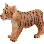 Bengalski mladič Mojo Tiger stoji