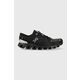 Tekaški čevlji On-running Cloud X 3 črna barva - črna. Tekaški čevlji iz kolekcije On-running. Model zagotavlja blaženje stopala med aktivnostjo.