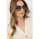 Sončna očala Gucci ženski, zlata barva - zlata. Sončna očala iz kolekcije Gucci. Model s toniranimi stekli in okvirji iz plastike. Ima filter UV 400.