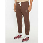 New Balance Spodnji del trenirke NB Essentials Sweatpant MP33509 Rjava Regular Fit