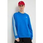 Pulover adidas Originals ženska - modra. Pulover iz kolekcije adidas Originals, izdelan iz pletenine z nalepko. Model iz izjemno udobne tkanine z visoko vsebnostjo bombaža.