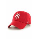 47brand kapa New York Yankees - rdeča. Kapa s šiltom vrste baseball iz kolekcije 47brand. Model izdelan iz enobarvnega materiala z vstavki.