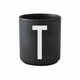 Črna porcelanasta skodelica Design Letters Alphabet T, 250 ml