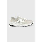 New Balance Čevlji siva 42 EU 5740