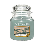 Yankee Candle Misty Mountains Klasična srednje srednje dišeča sveča