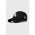 Kapa s šiltom New Era črna barva, CHICAGO WHITE SOX - črna. Kapa s šiltom vrste baseball iz kolekcije New Era. Model izdelan iz materiala z nalepko.